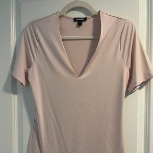 Express Body Contour V Neck - BLUSH *POST OFFICE DAY - EVERYTHING 20% OFF UNTIL